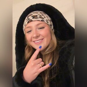 Meet your Posher, Camryn